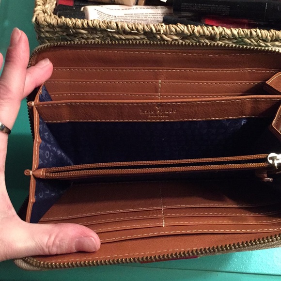 Kate Spade wallet...good used condition !! - Picture 3 of 3
